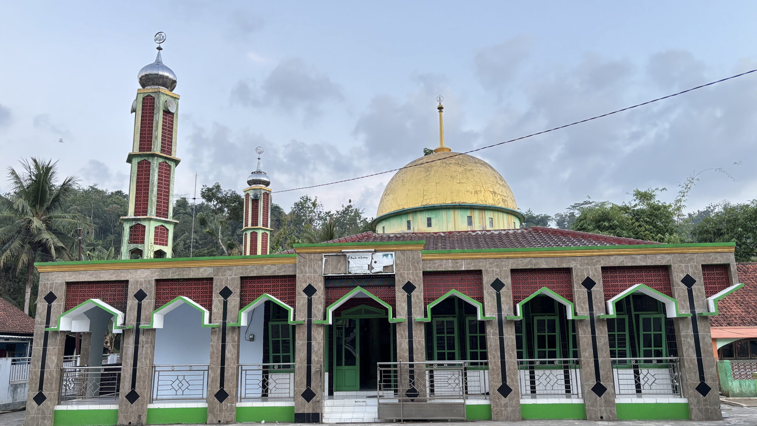 Gambar Utama Masjid