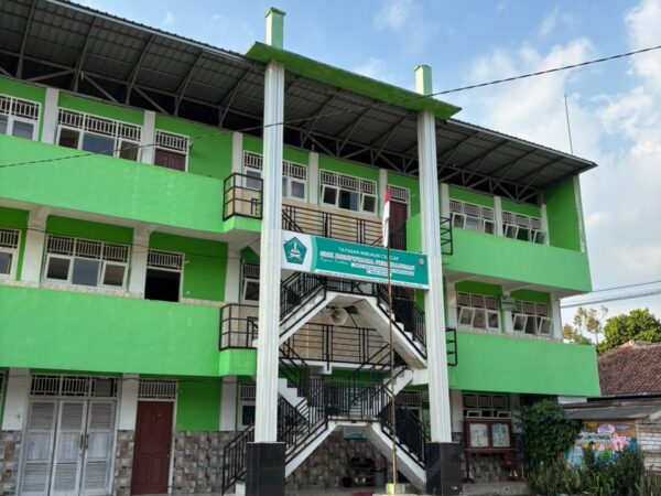 SMK Komputama